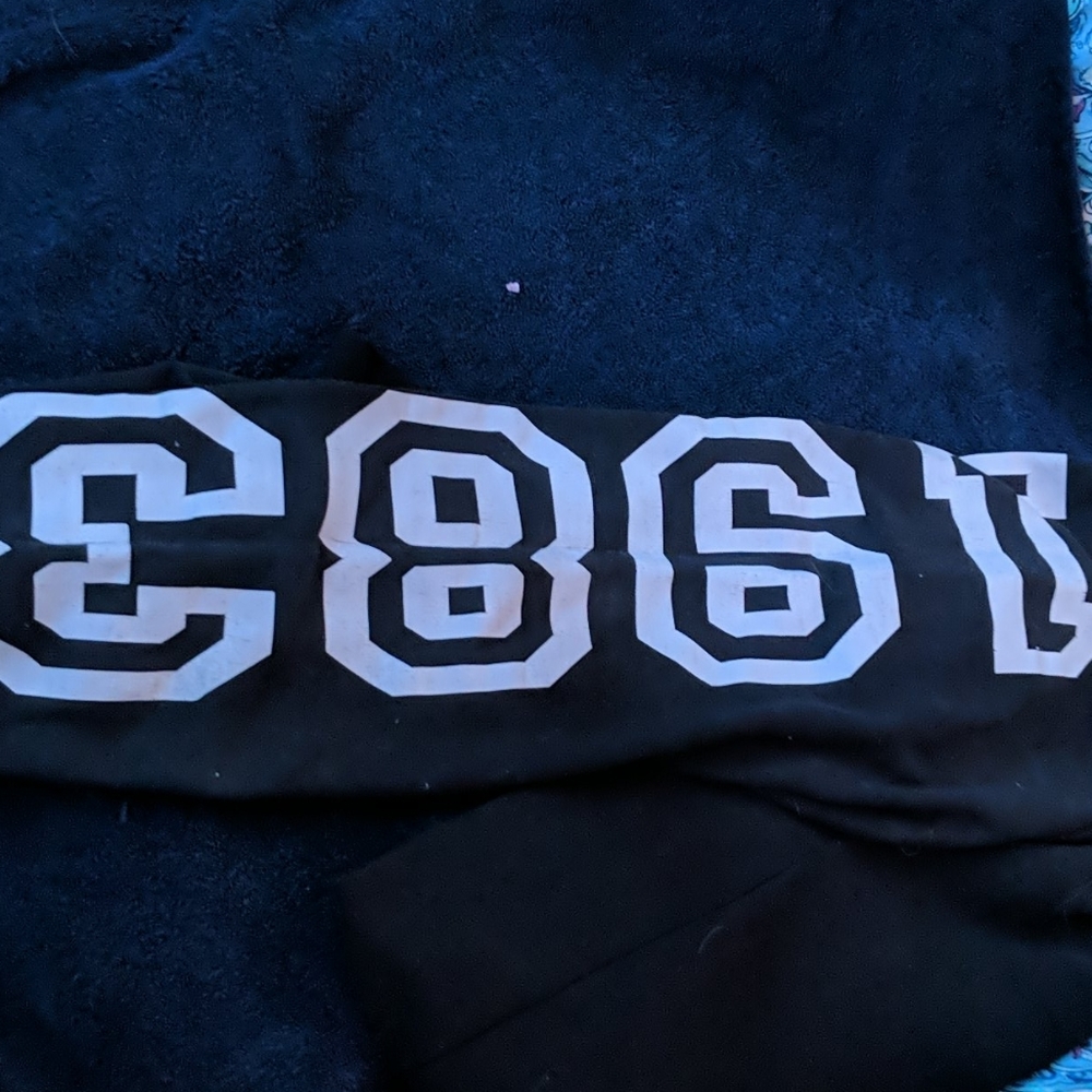 Sweatpants - Picture 2 of 4